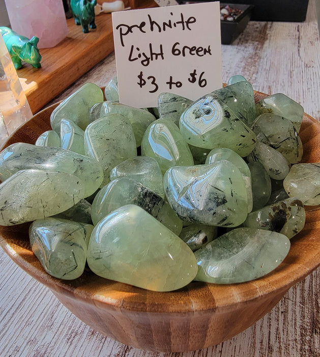 Tumbled stones - Prehnite