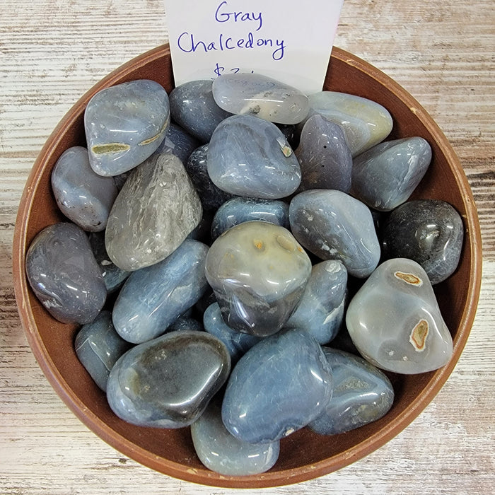 Tumbled stones - Gray Chalcedony